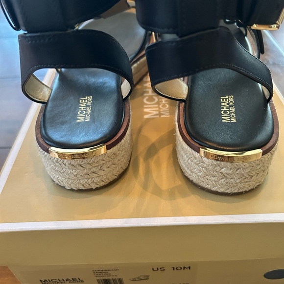 Michael Kors Sandal - Picture 5 of 7